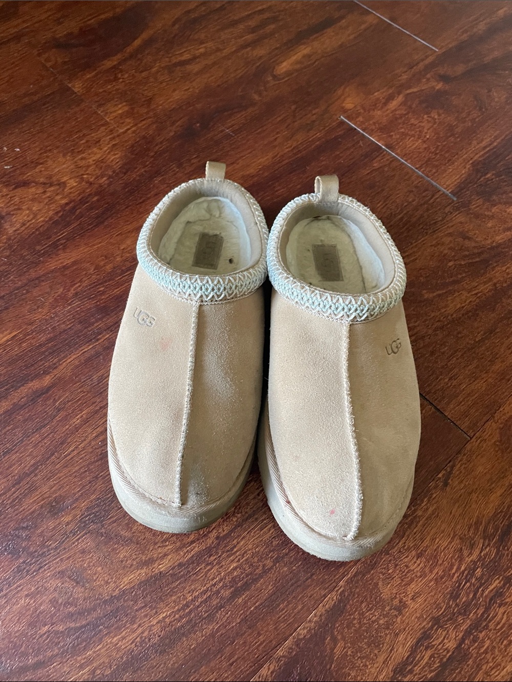 UGG Tasman slipper